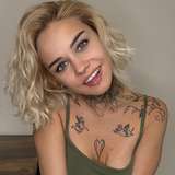 dolly_emma